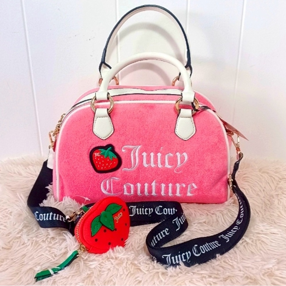 SOLD 🍓 GIFT AWAY 🍓 LIMITED EDITION Juicy Couture Strawberry Satchel & Coin - Picture 4 of 8